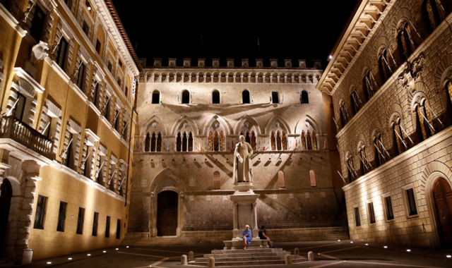 World's oldest bank Monte dei Paschi in share price plunge