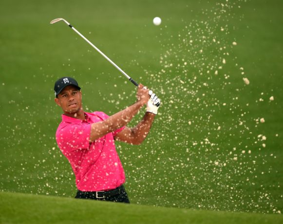 Tiger Woods makes strong comeback