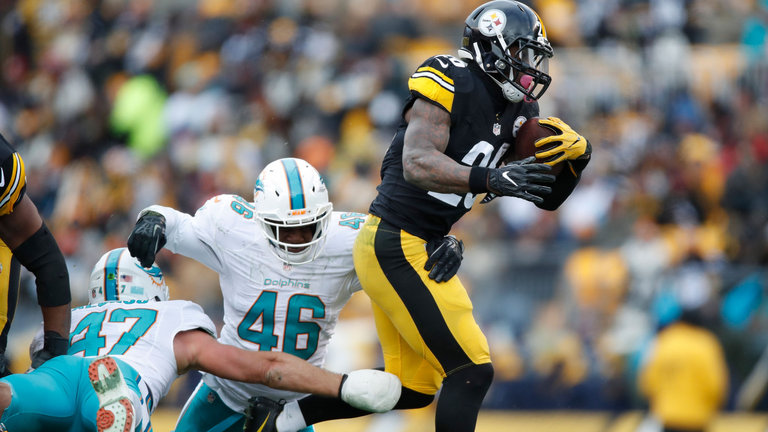 Le'Veon Bell picked up 167 yards and two touchdowns in the Steelers&#039 win over the Dolphins
