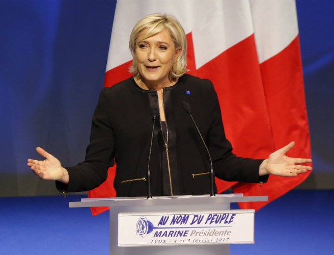 Le Pen kicks off her presidential campaign