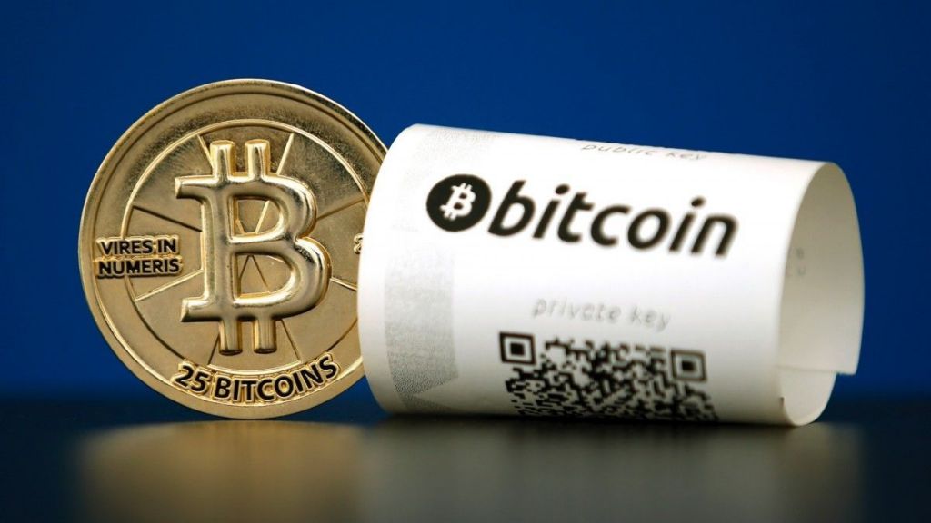 Bitcoin vaults to new record above $4K, boosted by Japan and multiplying its value fourfold