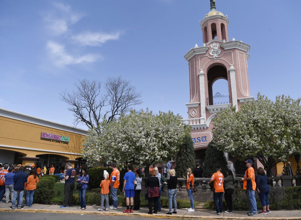 Denver Broncos fans wait to enter Casa Bonita on Saturday