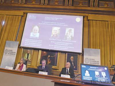 Laser pioneers win Nobel Physics Prize